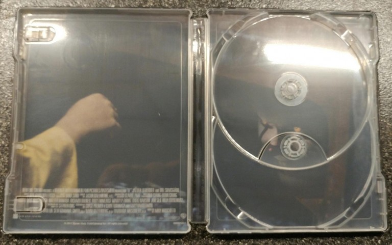 It-steelbook-BestBuy-3-768x481.jpg