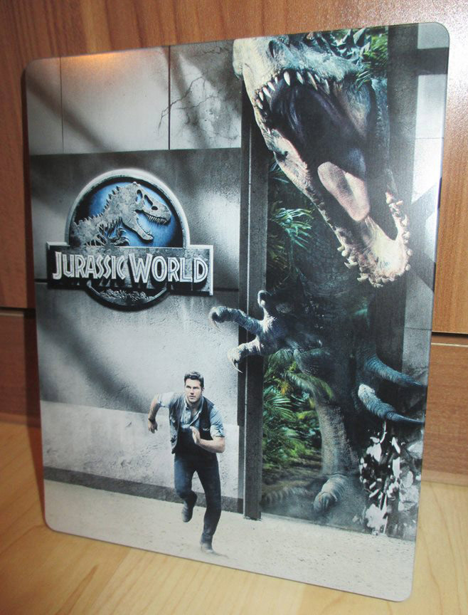 Jurassic-World-saturn-steelbook-1