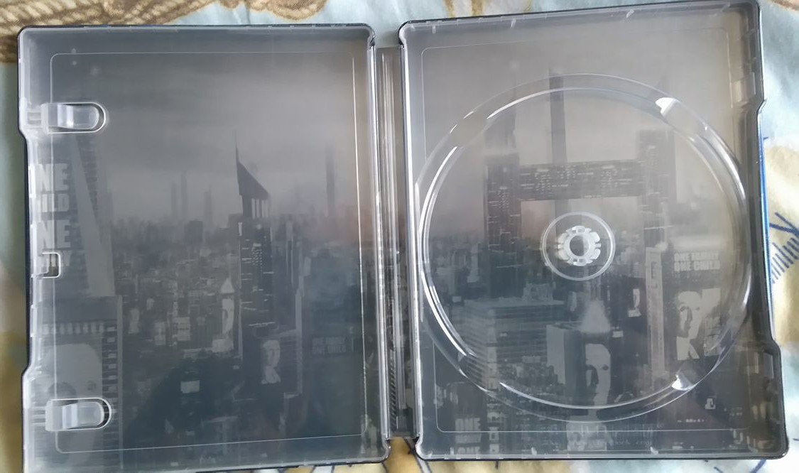Seven-Sisters-Edition-speciale-Fnac-Steelbook-Blu-ray-Blu-ray-4K (1)