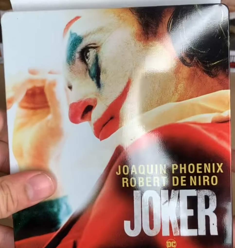 Joker-steelbook-BestBuy-1.jpg